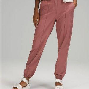 Warpstreme high rise 7/8 jogger